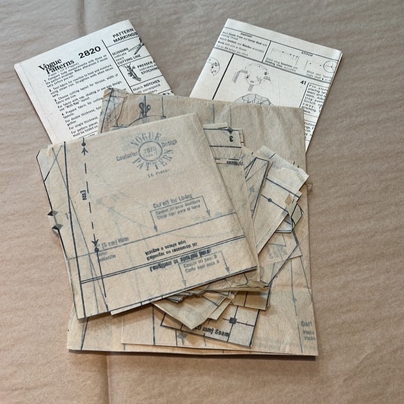 VOGUE COUTURIER DESIGN Pattern by BELINDA BELLVILLE. - Picture 9 of 13